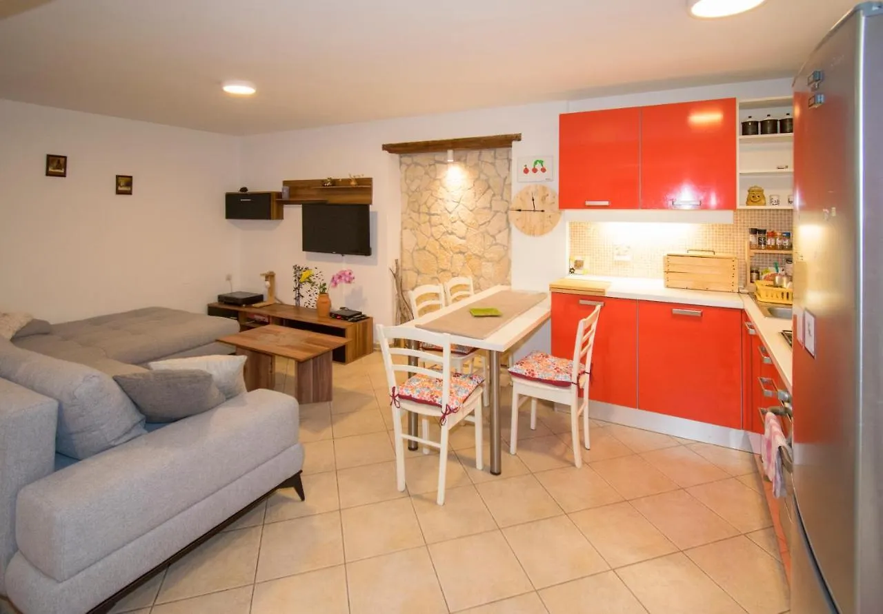 Apartman Maja 2 Premantura