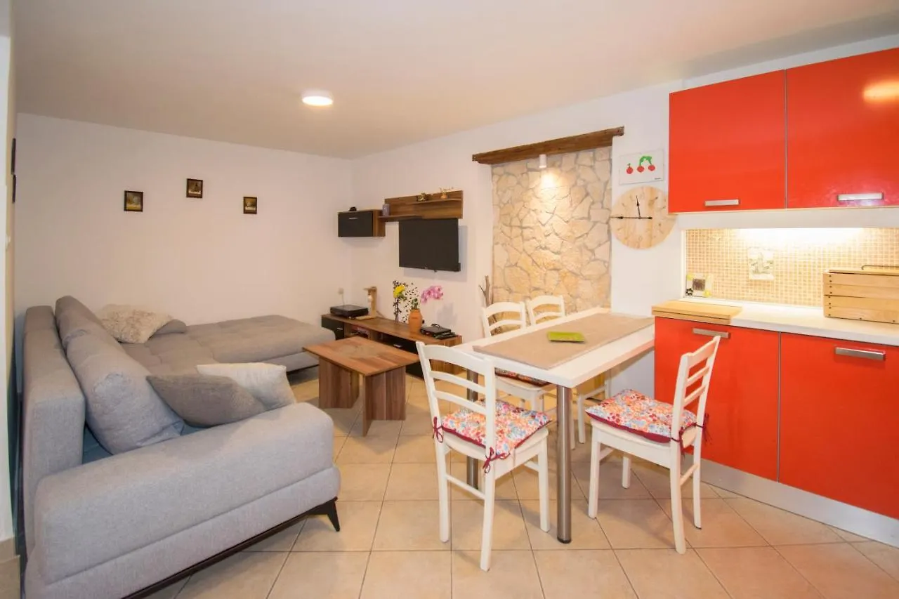 Apartman Maja 2 Premantura Apartment